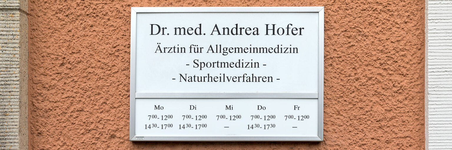 Kontakt und Sprechzeiten – Praxis Dr. Hofer